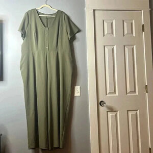 Lane Bryant Olive Green Pants Suit size 24 *minor flaws* see description & pics